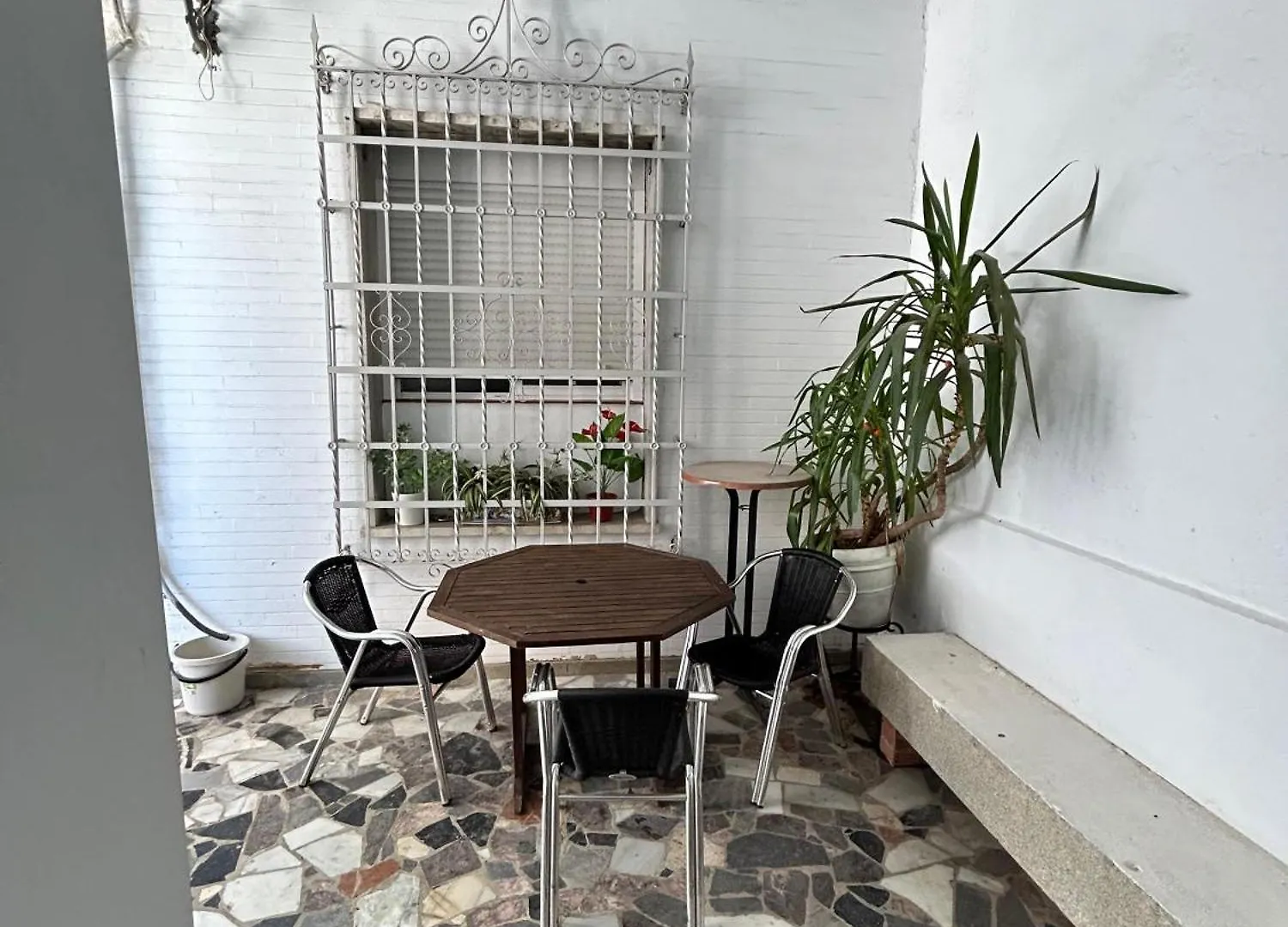 Hostal Avenida Andalucia - Solo Adultos Seville