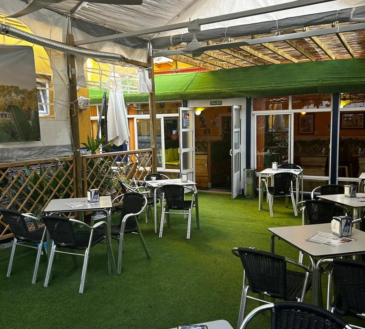 Hostal Avenida Andalucia - Solo Adultos Seville