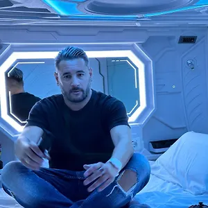  Capsulehotel Futurotel