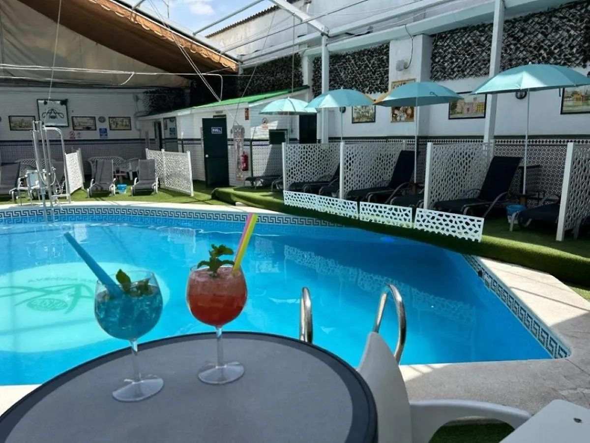 Hostal Avenida Andalucia - Solo Adultos Sevilha