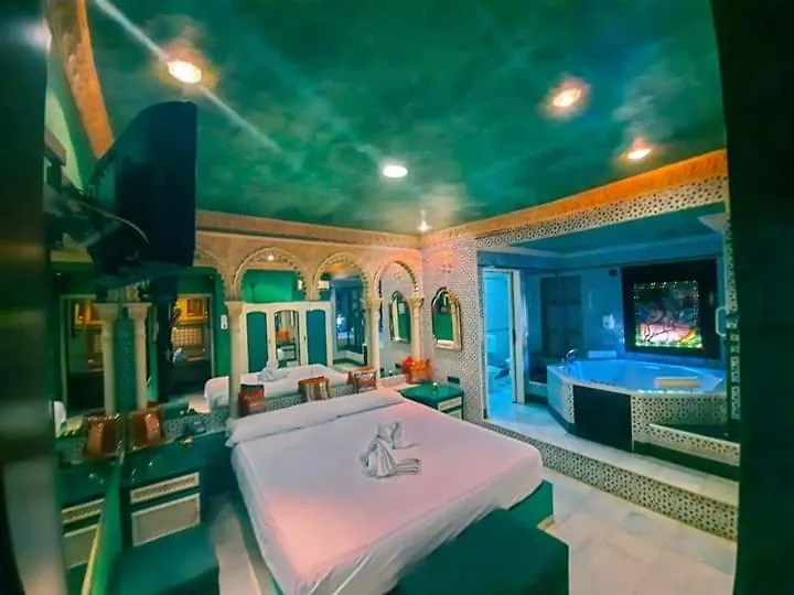 Hostal Avenida Andalucia - Solo Adultos Sevilha 0*,  Espanha