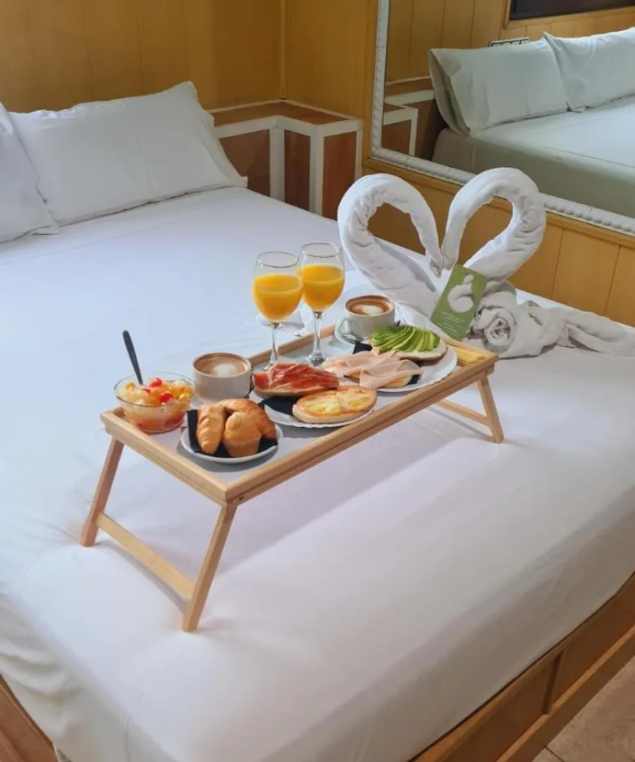 Hostal Avenida Andalucia - Solo Adultos Sevilha