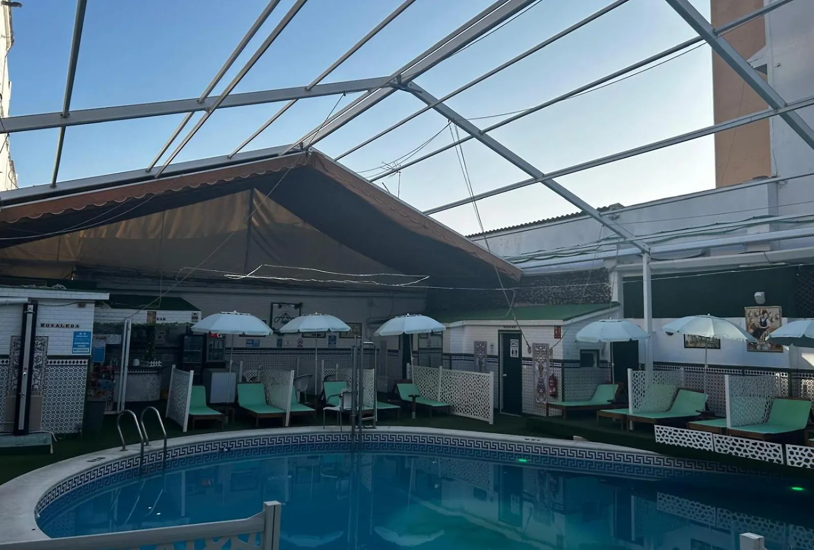 Hostal Avenida Andalucia - Solo Adultos Sevilha