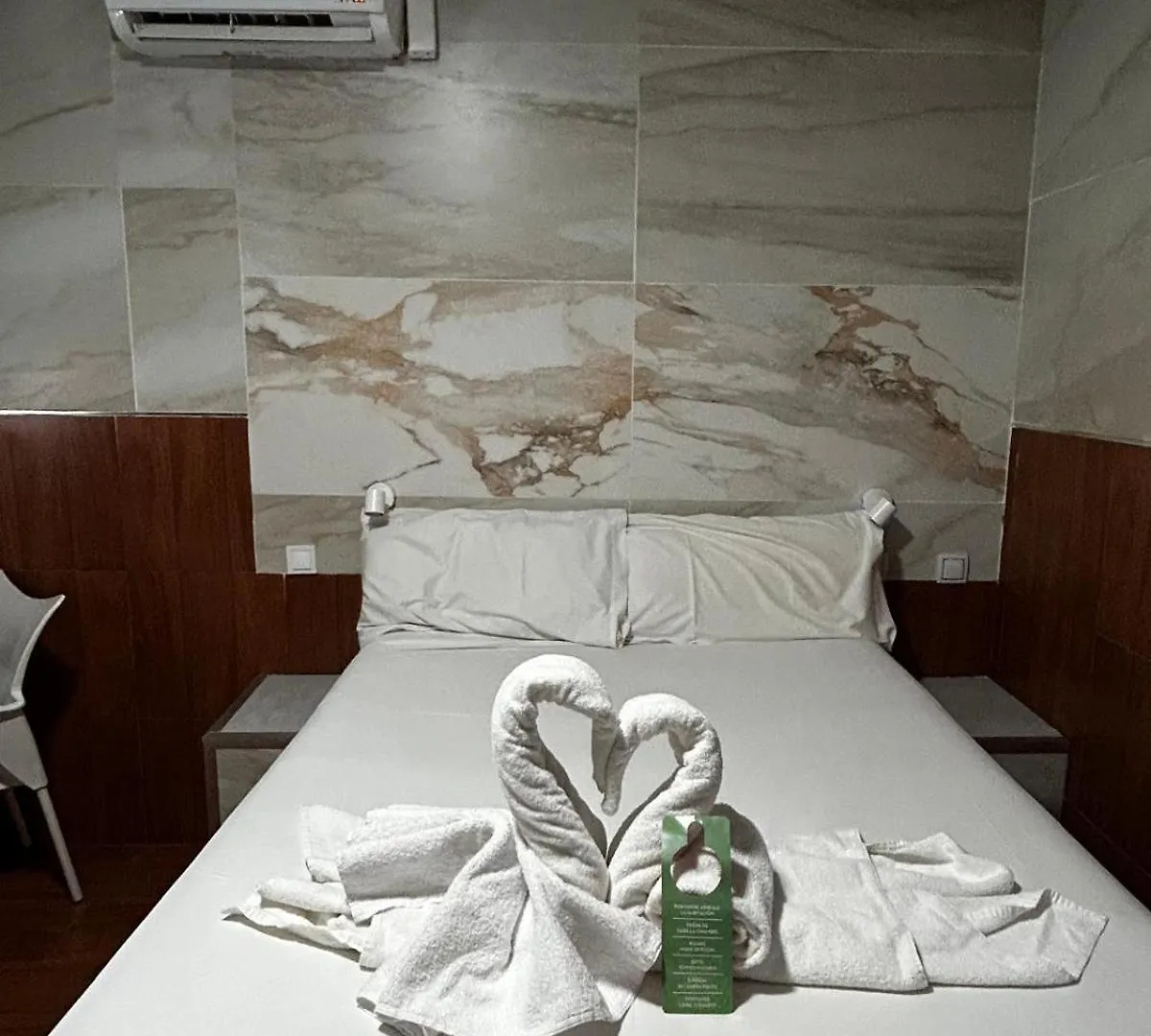 Hostal Avenida Andalucia - Solo Adultos Seville 0*,
