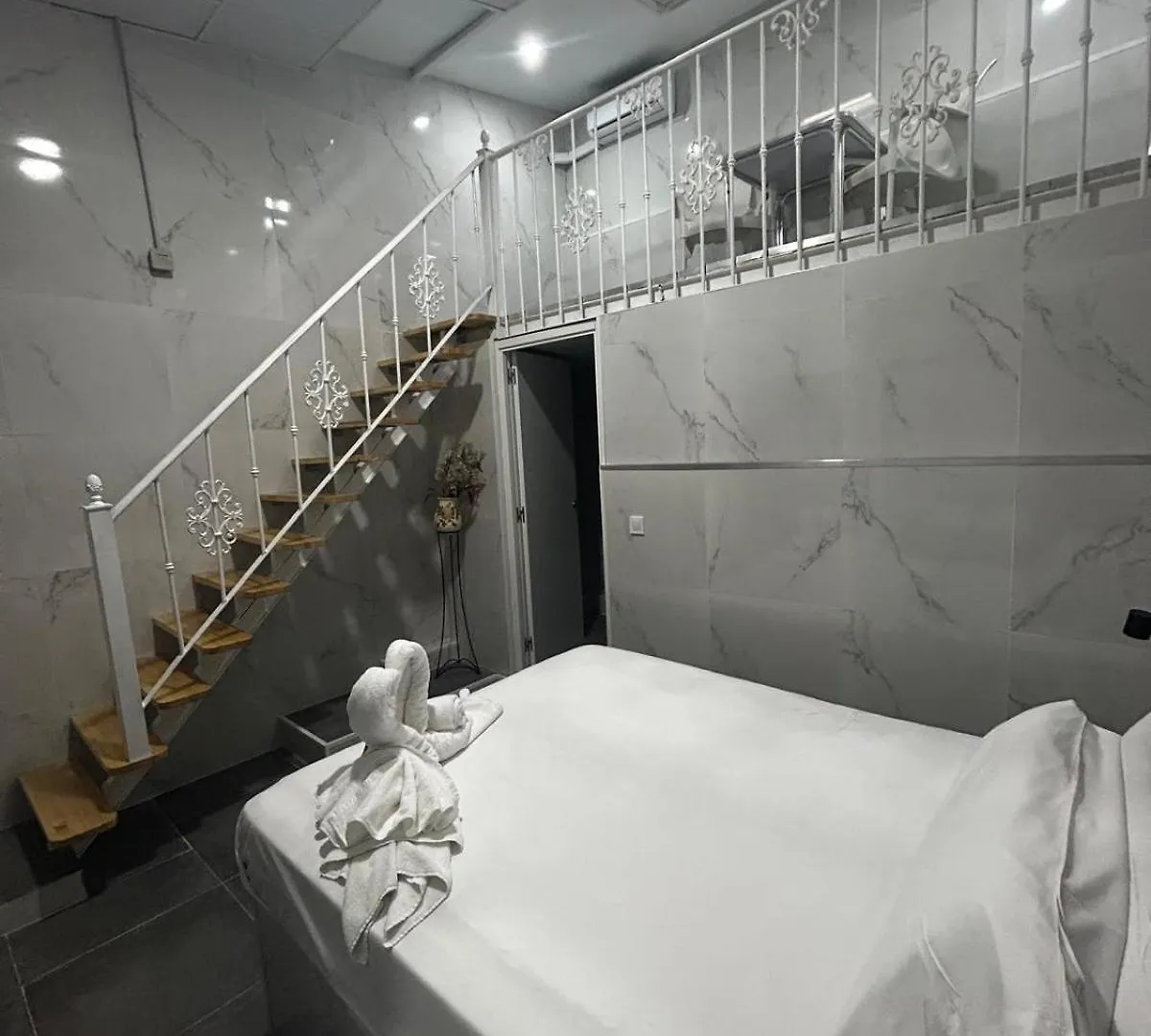 Casa de hóspedes Hostal Avenida Andalucia - Solo Adultos Sevilha