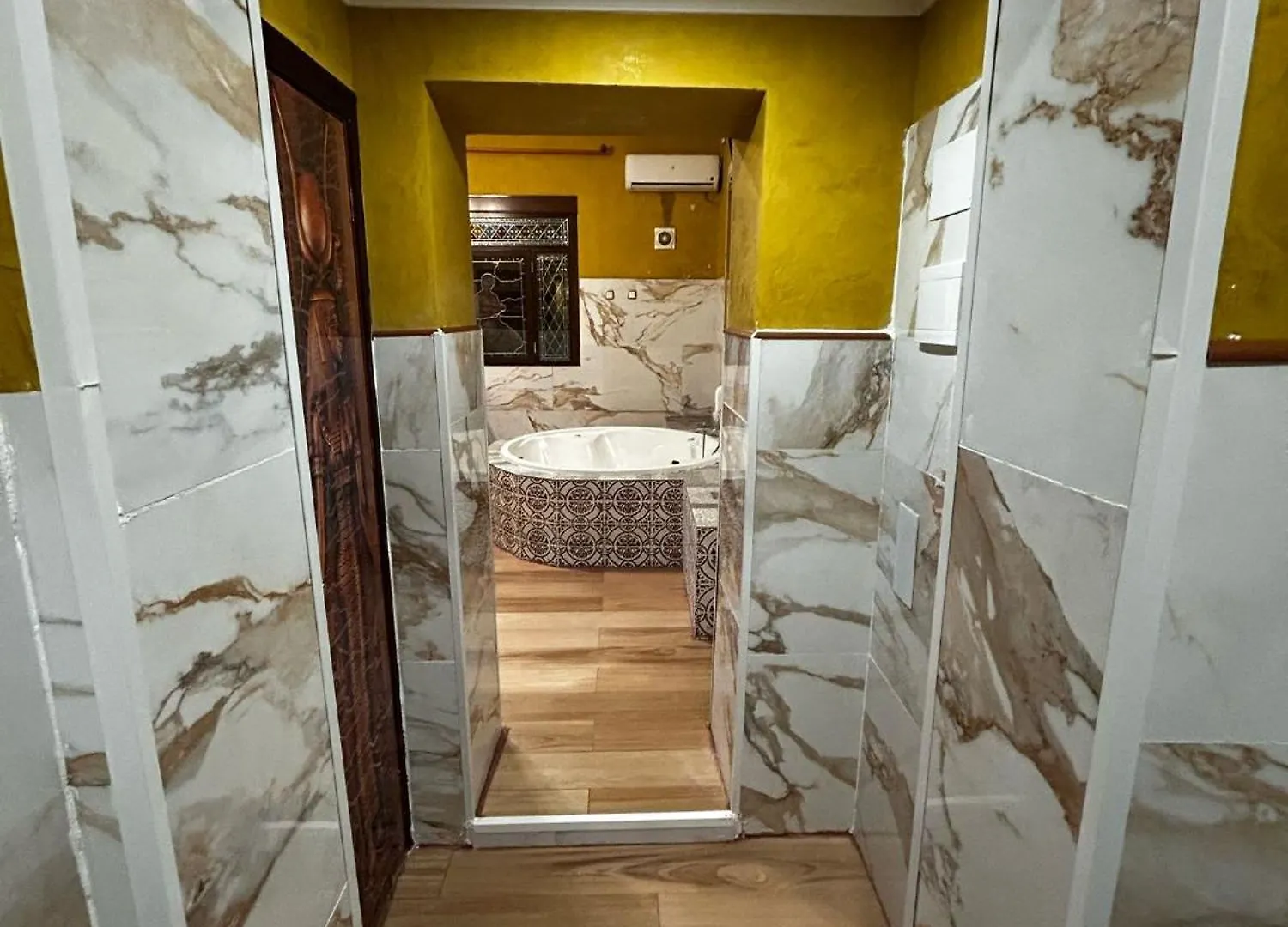 Hostal Avenida Andalucia - Solo Adultos Sevilha Casa de hóspedes