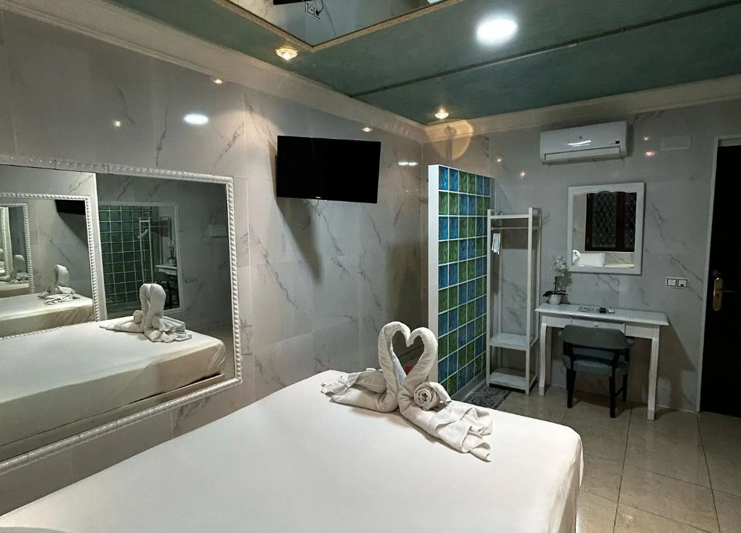 Hostal Avenida Andalucia - Solo Adultos Sevilha Casa de hóspedes