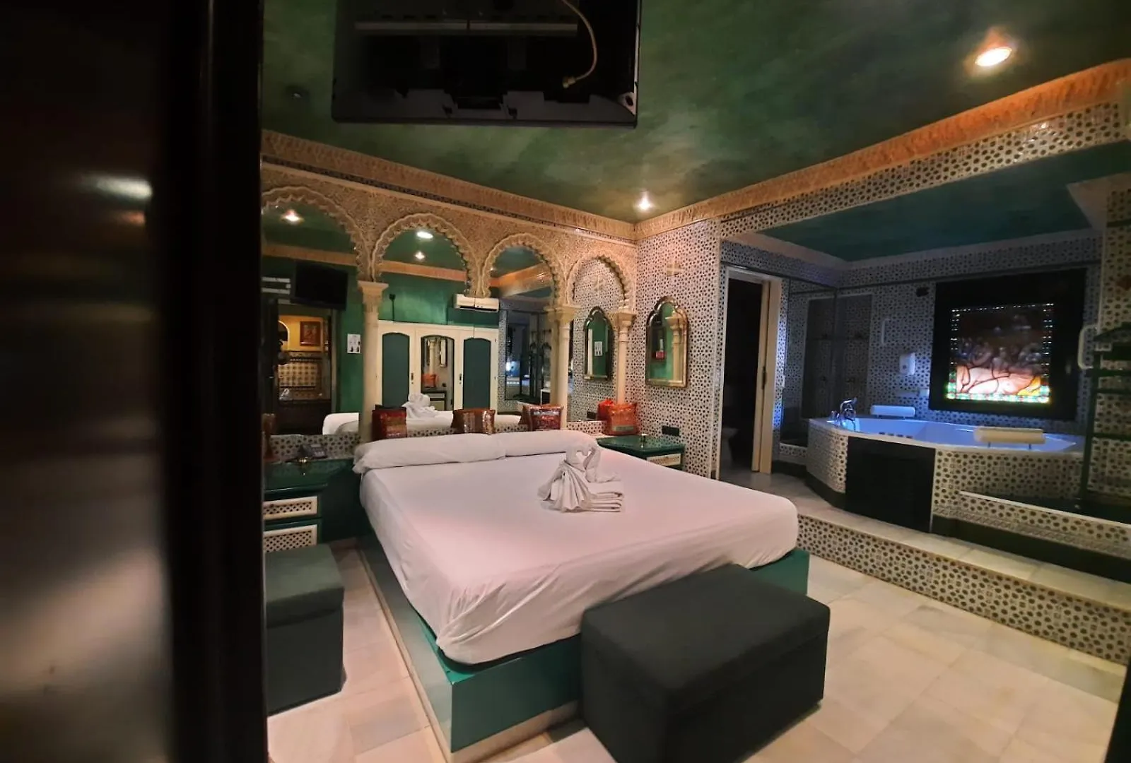 Hostal Avenida Andalucia - Solo Adultos Sevilla 0*,  Spanje