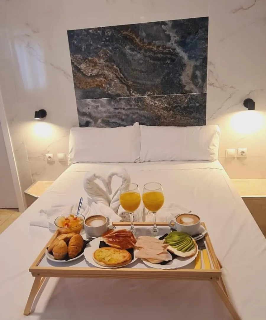 Guest house Hostal Avenida Andalucia - Solo Adultos Seville