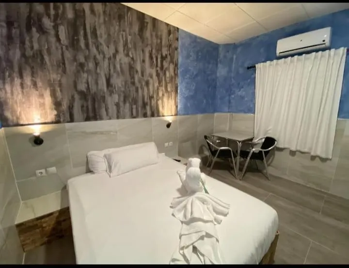 Hostal Avenida Andalucia - Solo Adultos Sevilla 0*,