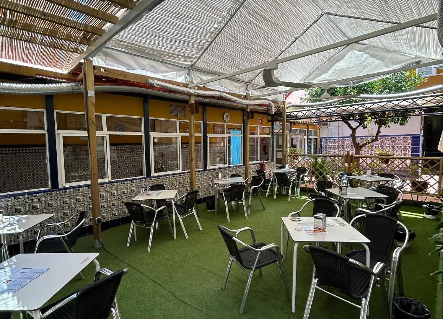 Hostal Avenida Andalucia - Solo Adultos Sevilla Spanje