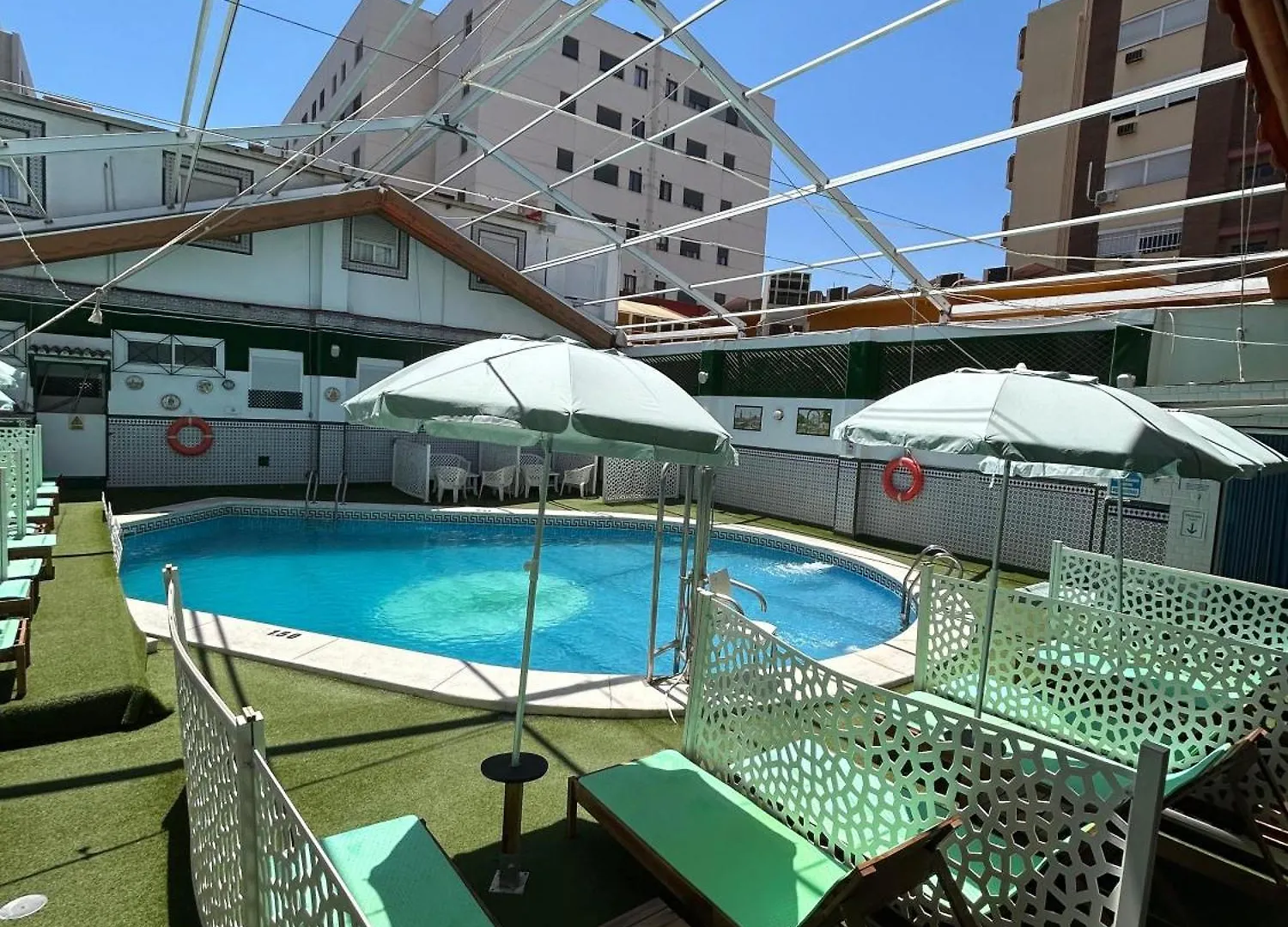 Gasthuis Hostal Avenida Andalucia - Solo Adultos Sevilla