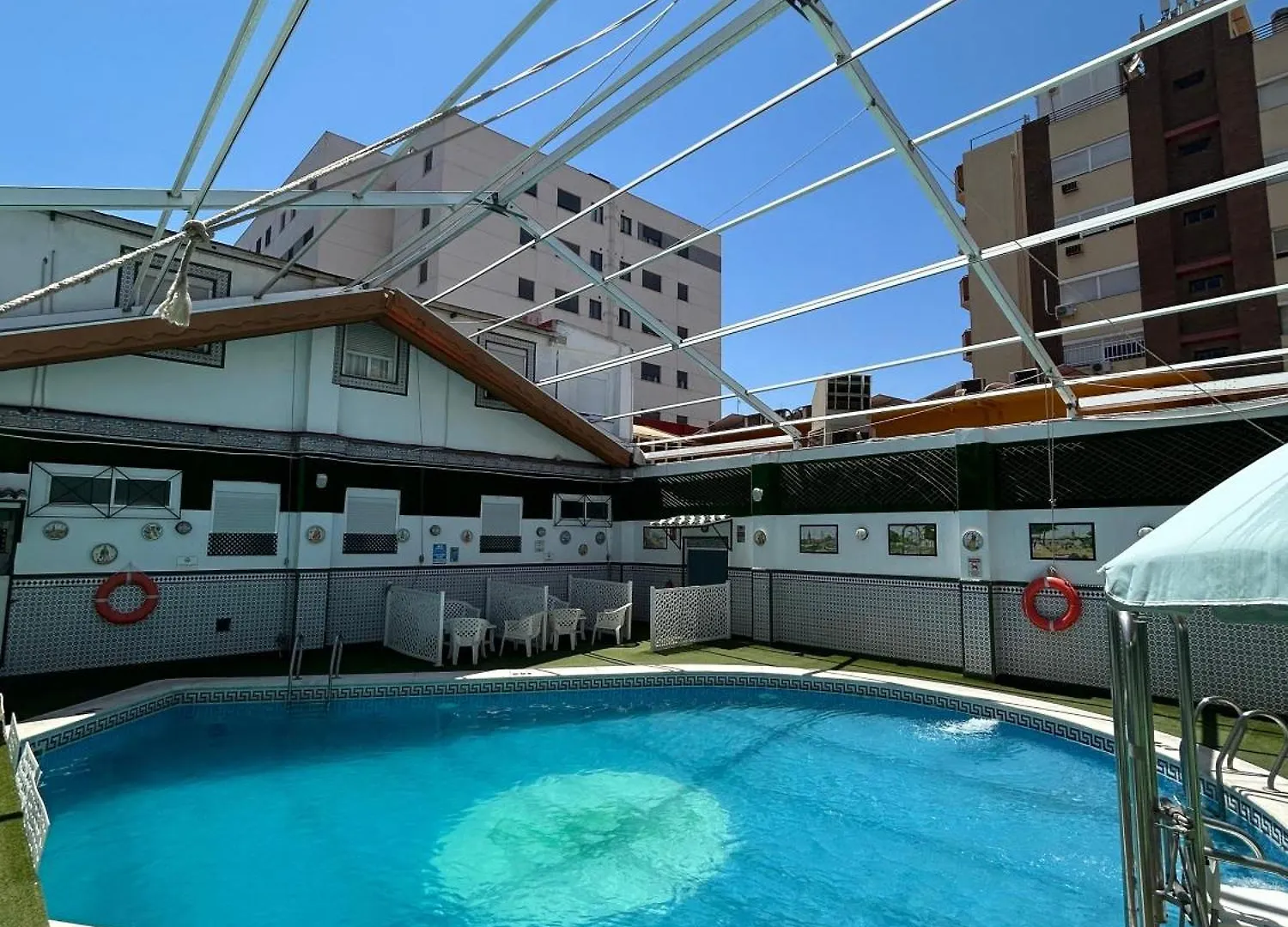 Gasthuis Hostal Avenida Andalucia - Solo Adultos Sevilla