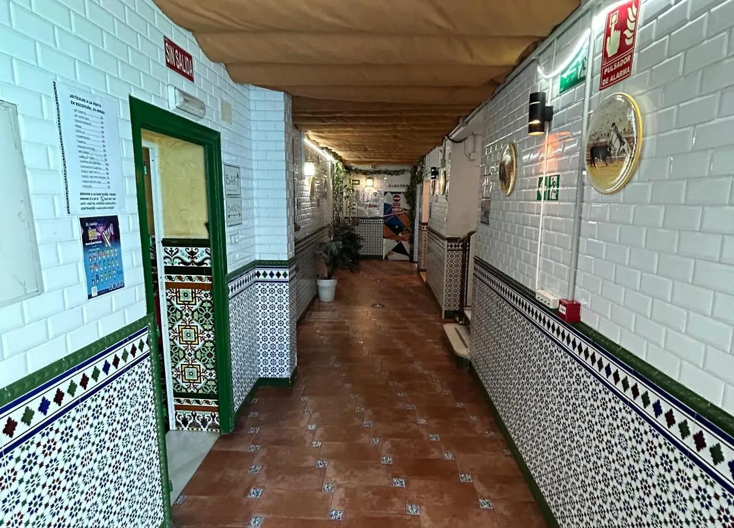Hostal Avenida Andalucia - Solo Adultos Sevilla Spanje