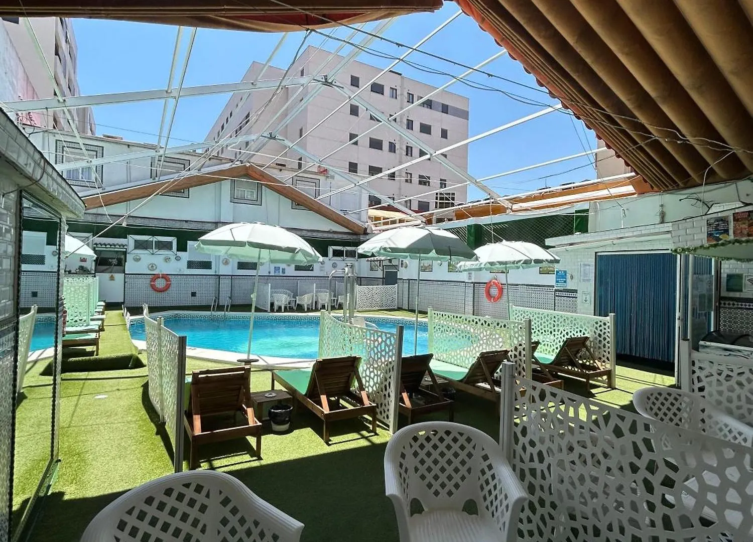 Hostal Avenida Andalucia - Solo Adultos Sevilla 0*,