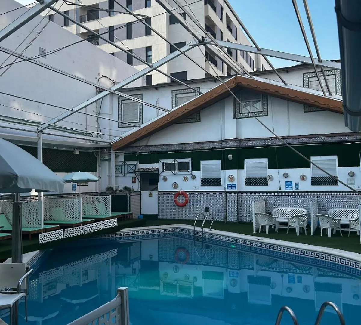Hostal Avenida Andalucia - Solo Adultos Seville 0*,  Spain
