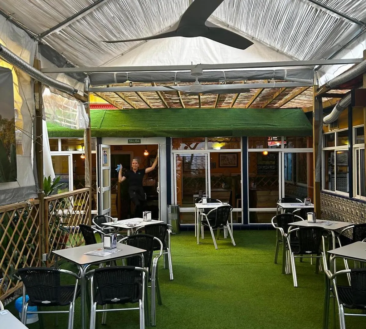 Hostal Avenida Andalucia - Solo Adultos Seville Guest house