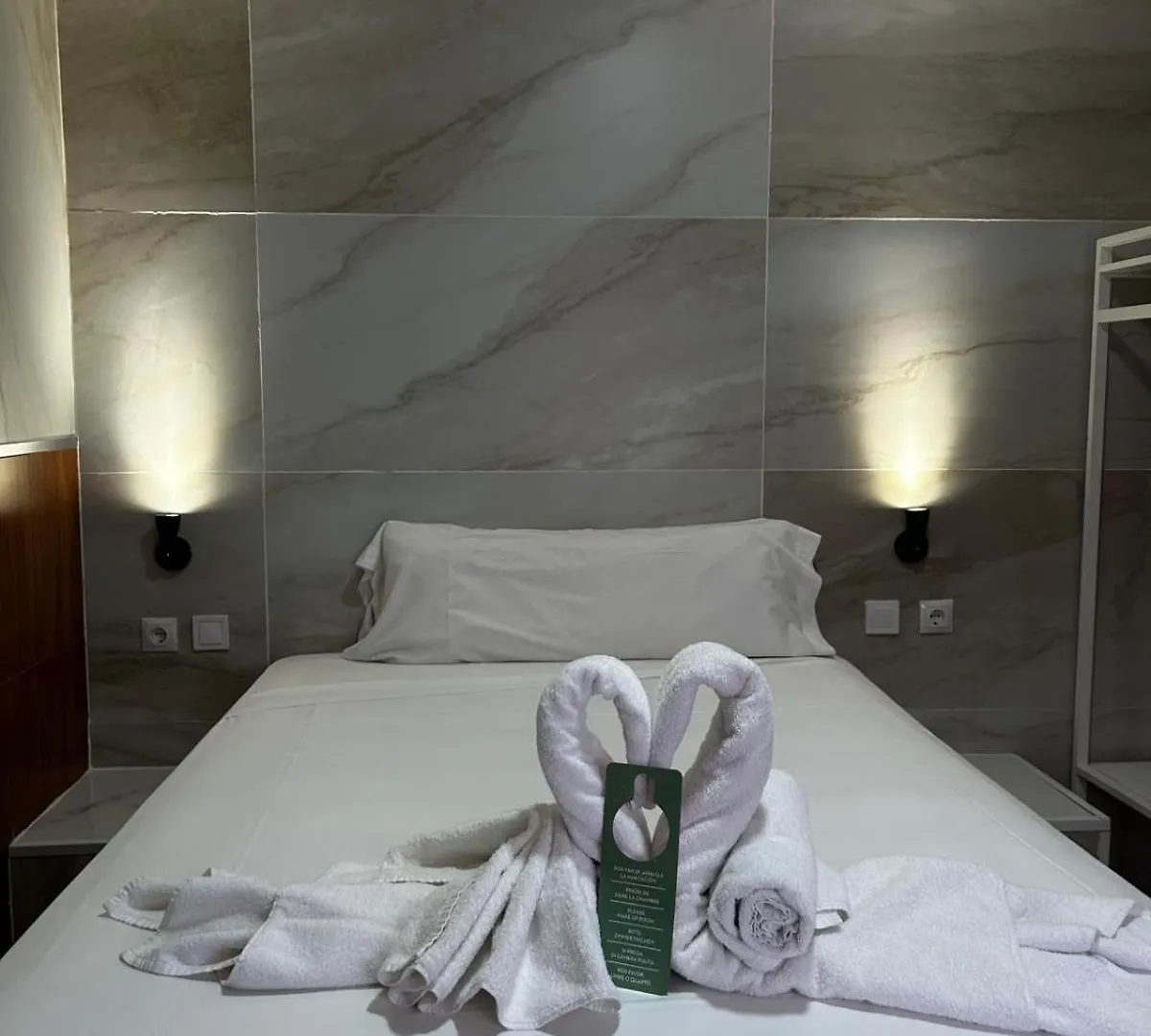 Gasthuis Hostal Avenida Andalucia - Solo Adultos Sevilla Spanje