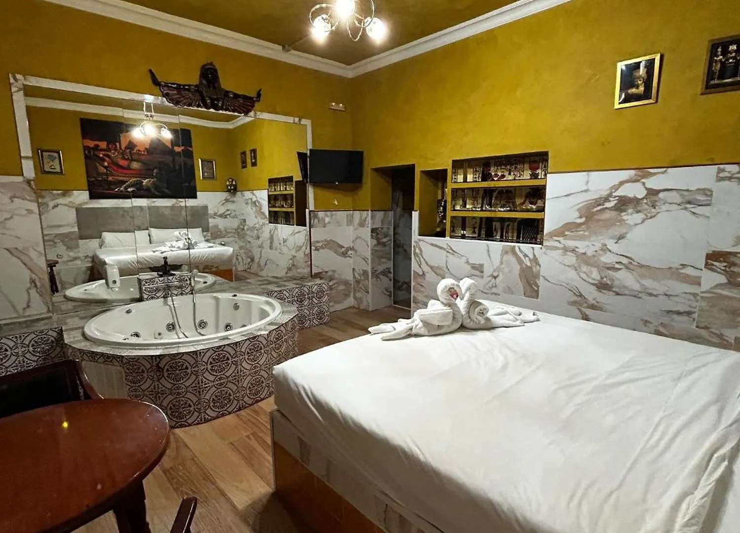 Gasthuis Hostal Avenida Andalucia - Solo Adultos Sevilla Spanje
